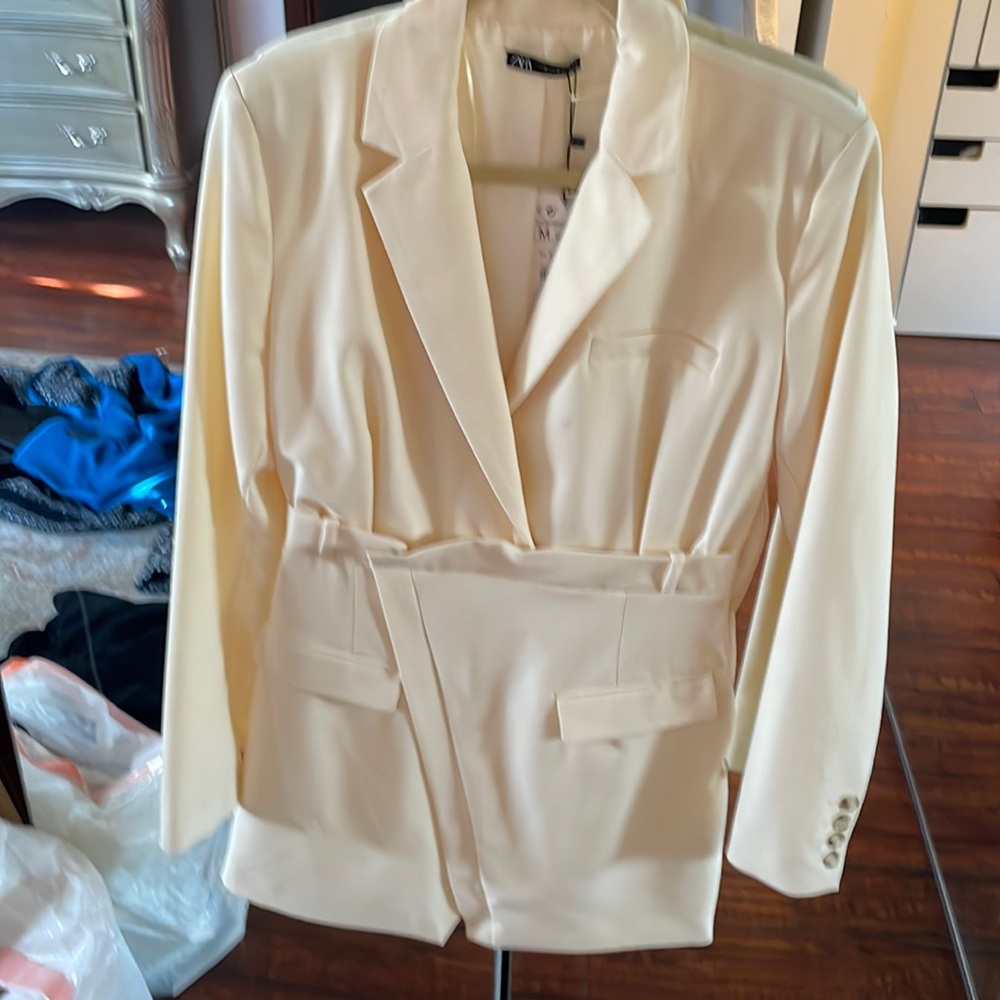 Zara Cream Blazer